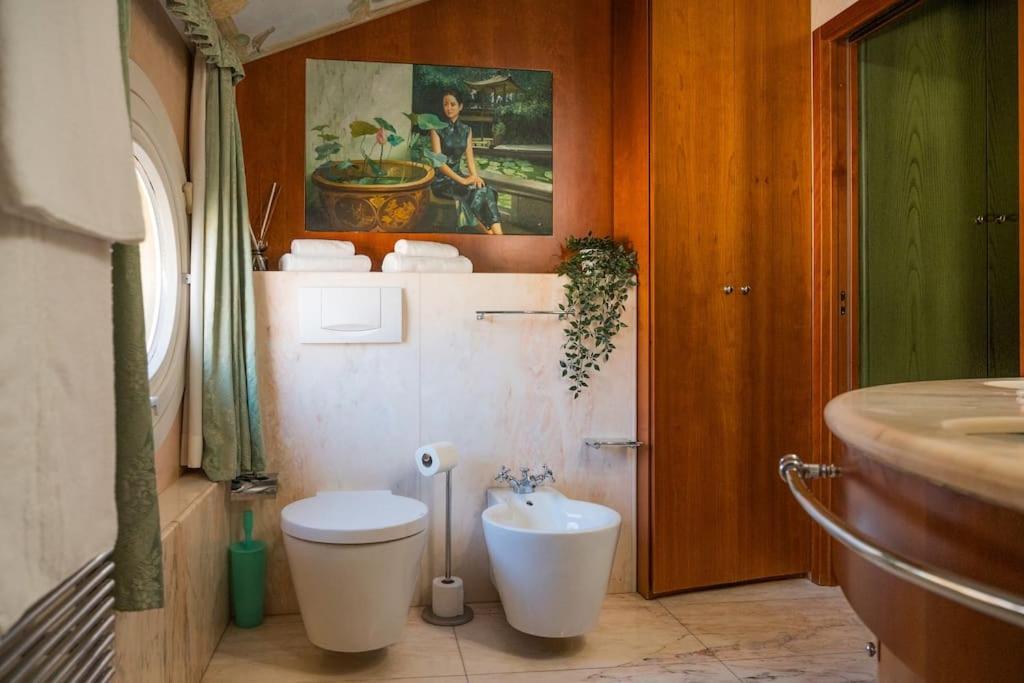 Carbonesi Luxury - Centro Storico Apartamento Bolonha Exterior foto