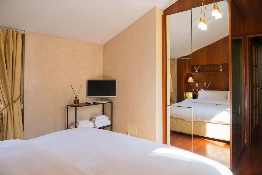 Carbonesi Luxury - Centro Storico Apartamento Bolonha Exterior foto