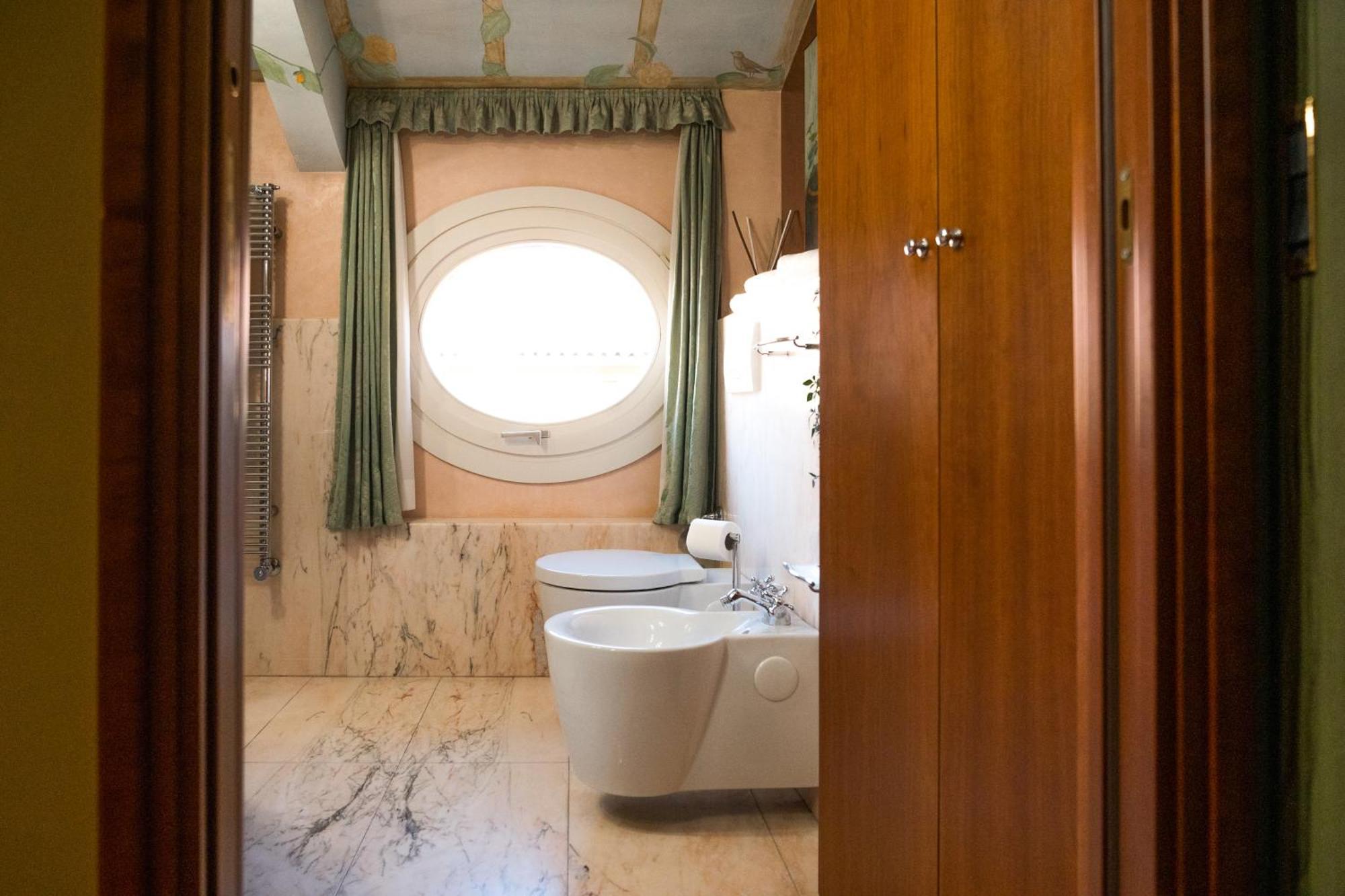 Carbonesi Luxury - Centro Storico Apartamento Bolonha Exterior foto